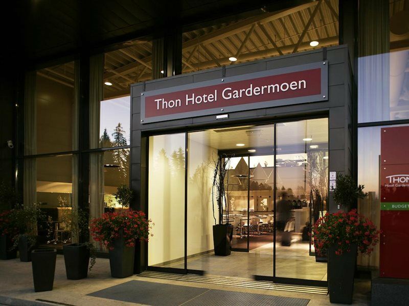 Thon Hotel Gardermoen Exterior photo